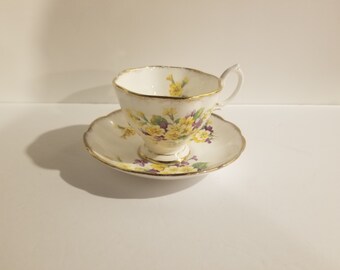 Royal Albert - Floral amarillo - Taza de té y platillo - Porcelana inglesa