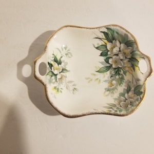 Royal Albert Orange Blossom Small Handled Candy Dish 7&#39; x 5 1/2&quot; England Bone China