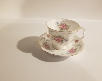Taza de té y platillo Royal Albert Tranquillity de porcelana inglesa