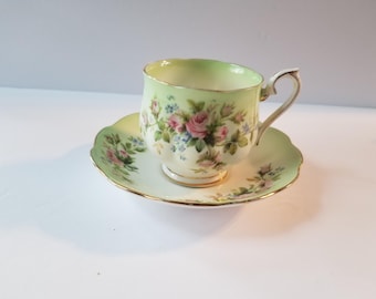 Royal Albert - Floral / Pink Rose - Green - Tea Cup & Saucer - Bone China England