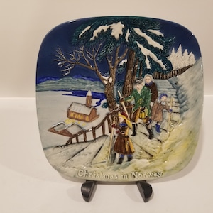 Royal Doulton Group - Collectors International Plate - John Beswick - Christmas In Norway 1975