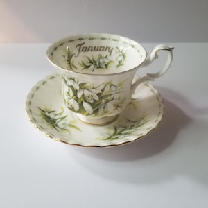 Royal Albert - Flower Of The Month - January - Snowdrops - Tea Cup & Saucer - Bone China England