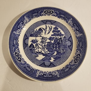 Blue Willow by Royal - Sebring Ohio  - 10&quot; Dinner Plate