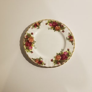 Royal Albert Old Country Roses Desert Plate 7 inch England Bone China