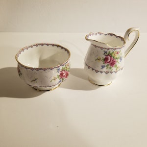 Royal Albert - Petit Point - Sugar Bowl & Creamer - England Bone China (Reg 778676)