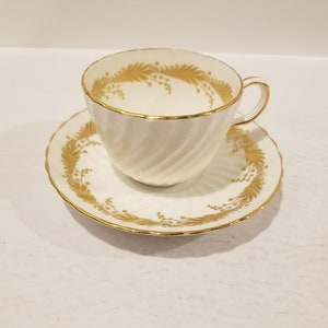 Aynsley Kent 8170 Tea Cup and Saucer England Bone China