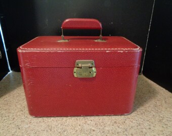 vintage makeup case luggage