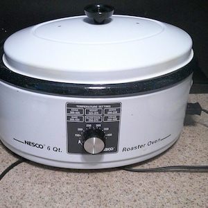 Vintage Nesco 6 Quart Roaster Oven Circle of Heat Slow Cooker Bake Steamer Works