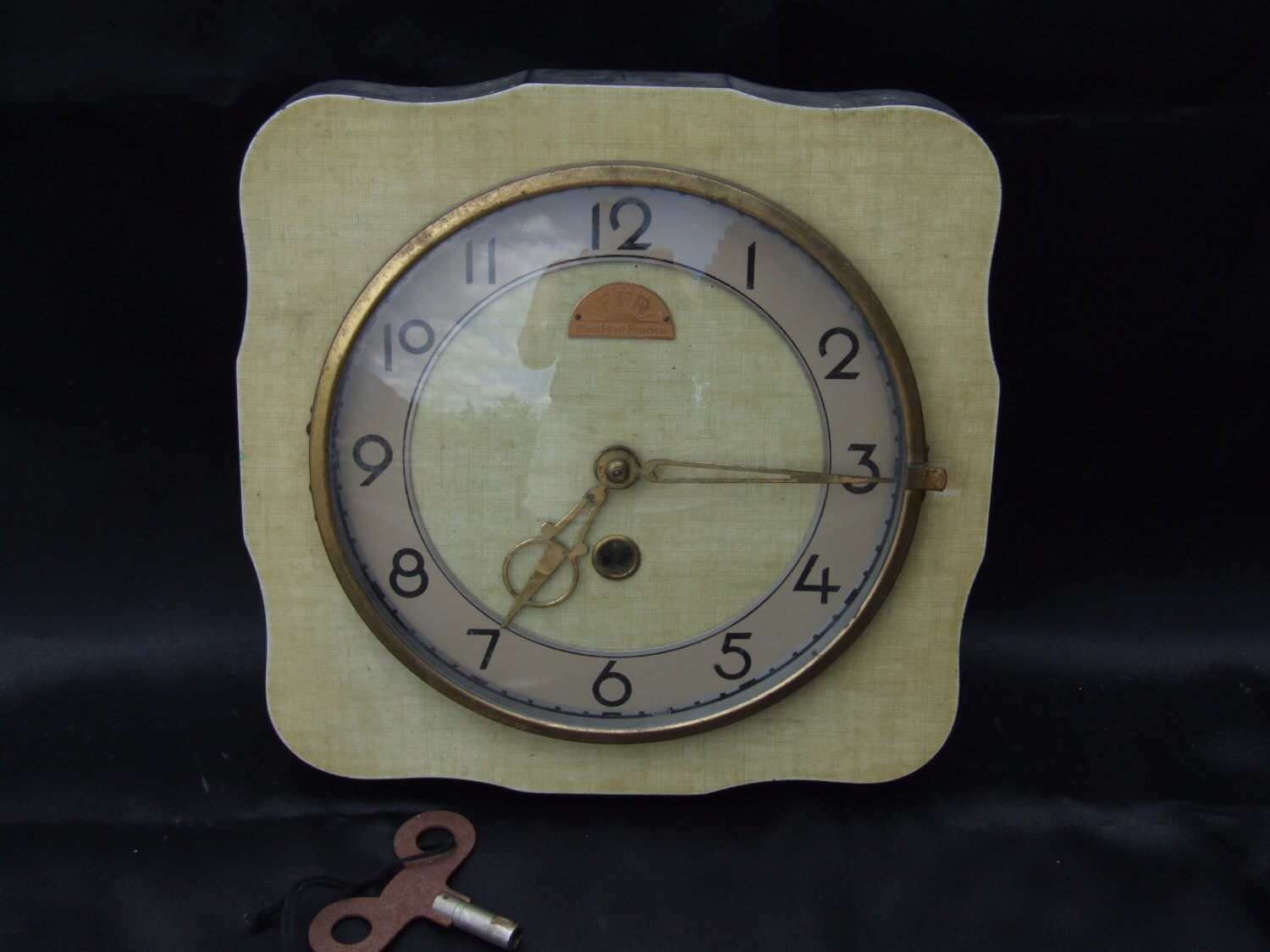 F.f.r. Horloge Murale Made in France