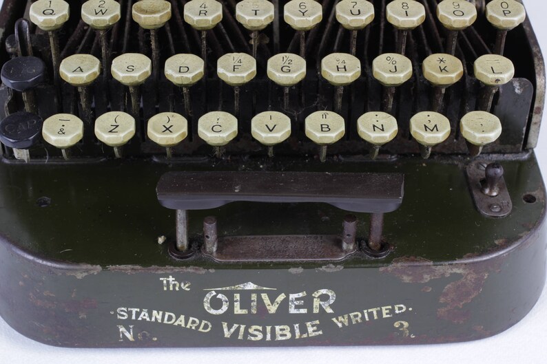 Oliver Typewriter No 3 // Olive Green Typewriter // Antique Etsy