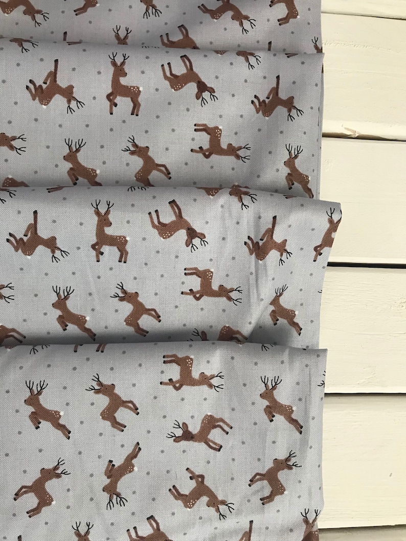 Deer Grey ~ Small Things...Country Creatures~ Lewis /& Irene 100/% Cotton