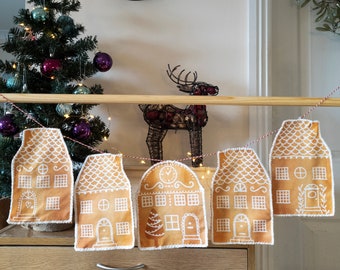 Sew your own Gingerbread House Garland - Christmas craft kit for sewing beginners