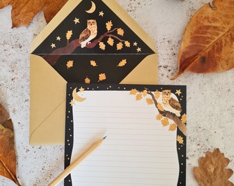 Letter writing set - owl and autumnal oak leaves, moon and stars - A5 paper with lined recycled envelopes