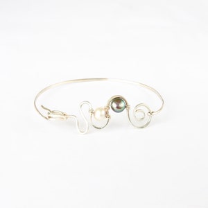 Handgefertigter Sterling Silber Armreif: Kringel & Spiralspinner