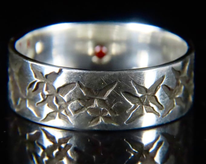 The Secret Red Ruby Silver 925 Stamping Hammered Wedding Ring, Promise ring for men, Women Unique Engagement Ring, Raw Crystal Ring,