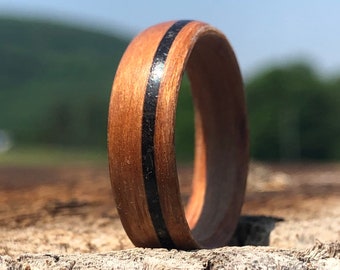 Chocolate Wooden wedding ring - Recycled maple sugar wood ring with real caco from Canada - Personalized love ring - Handcrafted in Montréal