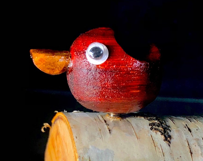 Mr Cardi Bird, Cardinal Wood work art creation. Wooden sculpture of Mister Cardi. Decorative bird in wood, made of red padauk