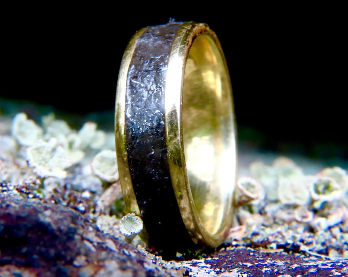 Yellow Gold Météorite Inlay wedding bands for women, Gold wedding ring womens, Unique mens wedding bands, Gold band ring, Gold band wedding,