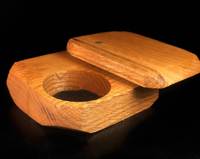 Handcrafted log wooden ring box. Personalized proposal wood ring box. Wood jewelry box handmade in Montreal