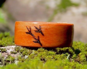 Personalized ring in recycled wood - Wooden ring with pyrography - Engraved jewelry - Ideal for Valentine's day gift