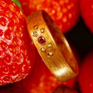 The Red Ruby Strawsberry Trinity, Made of Real grain, Valentine Gift,  Wood Ring for men, Wedding Ring for Women, Made in Quebec