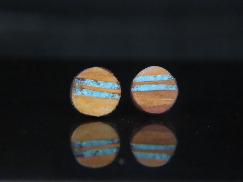 Sugar maple wood stud earrings. Handcrafted round natural wood earring studs. Unisex earrings image 2