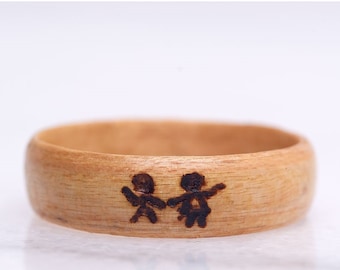 Personalized minimalist wood couple ring, Canadian maple wood promise ring with pyrography, eco-friendly wedding ring handmade in Canada