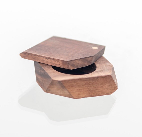 Handcrafted log wood ring box. Personalized proposal wooden ring box. Walnut wood jewelry box handmade in Montreal