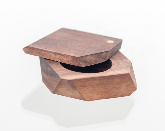 Handcrafted log wood ring box. Personalized proposal wooden ring box. Walnut wood jewelry box handmade in Montreal
