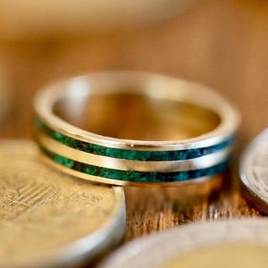 18K Gold Saint Patrick's Ring, Malachite Gemstone, Wedding Band, Men's Ring, Women's Ring, Malachite Jewelry