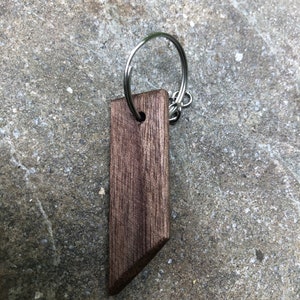 Design wooden keychain. Beaver wood keychain, handmade in Canada image 3