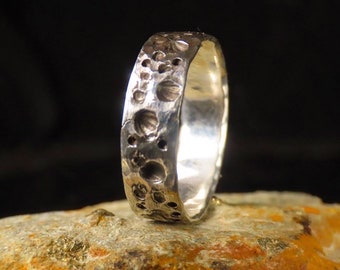 Meteorite Metal ring, Meteorite Ring,  Wooden Rings, Meteorite engagement ring, Wood ring, Mens wedding band, Meteorite wedding band,