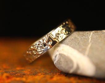 Happy New Year Ring, Black Stone, Moissanite, Men's Ring, Mens Wedding Bands, Wedding Ring. Engagement ring made in Canada , Women Bands