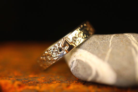 Happy New Year Ring, Black Stone, Moissanite, Men's Ring, Mens Wedding Bands, Wedding Ring. Engagement ring made in Canada , Women Bands