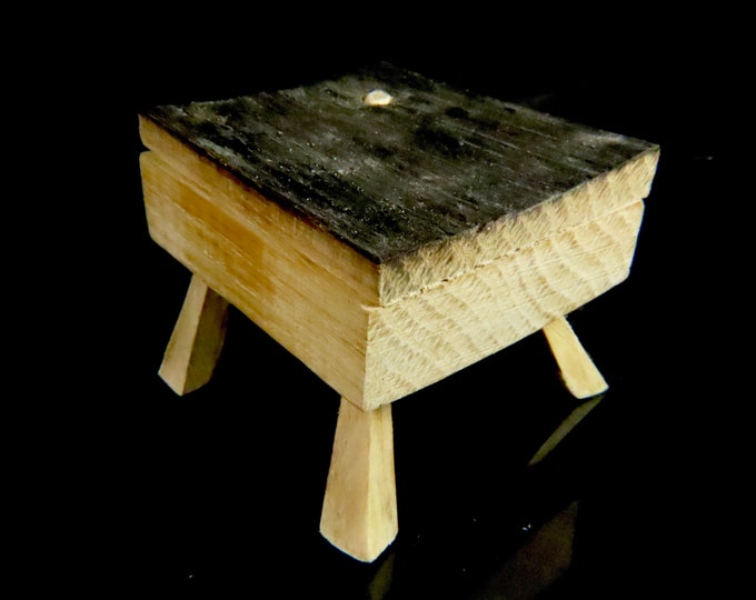 Handcrafted log wooden ring box. Personalized proposal wood ring box. Wood jewelry box handmade in Montreal