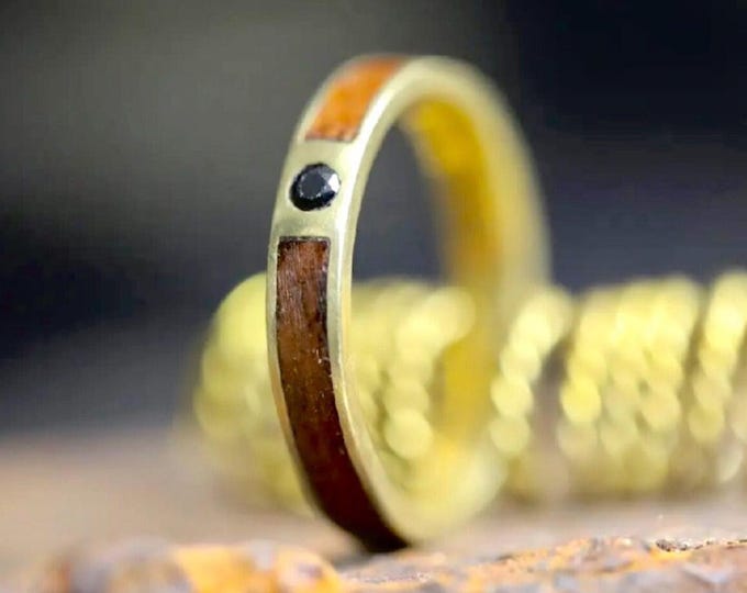 Rebellion Yellow Gold Sapphire Band, Mahogany Gold Ring, Men's Wedding Band, Black Sapphire Ring, Wooden Ring, Canada