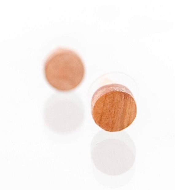 Sugar maple wood stud earrings. Handcrafted round natural wood earring studs. Unisex earrings