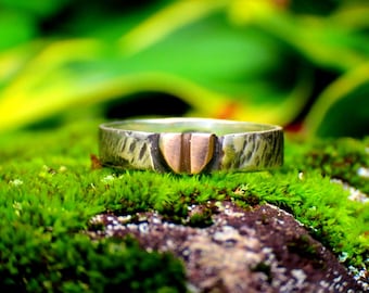 100% Made in Canada, Beaver Ring with Bronze Teeth - Hammered Silver and Bronze Wedding ring - Handmade in Canada by Atelier du Bon Bouleau