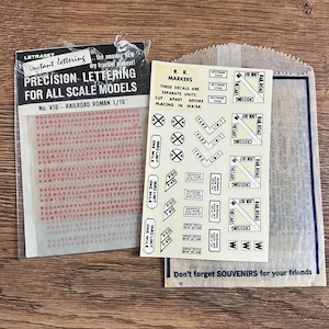 Vintage 1/16 Eisenbahnmodell Beschriftung R. R. Markers Decals Zustand neue, unbenutzte Abziehbilder, siehe Fotos für Details, bitte heranzoomen