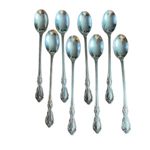 Lot of 8 WM Rogers Mfg Co &quot;Original Rogers&quot; Silverplate Iced Tea Spoons 7 3/4&quot; Condition light scuffs but plate is beautiful great overal