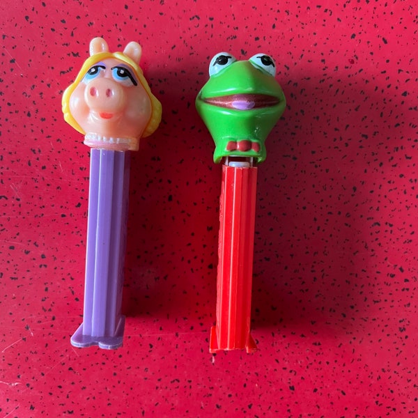 Vintage Muppets Kermit Frog Miss Piggy Pez Lot Of Two Candy dispenser