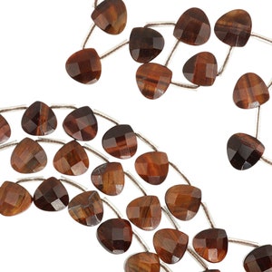 Cuentas de piedras preciosas facetadas en forma de pera de ojo de tigre rojo de 15 pulgadas y 13 x 13 mm (RGEPRF1313)