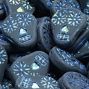 6 szt. 20 x 16 mm Cukrowa Czaszka Prasowane Czeskie Szklane Koraliki - Matowa Czerń (CH9002105)