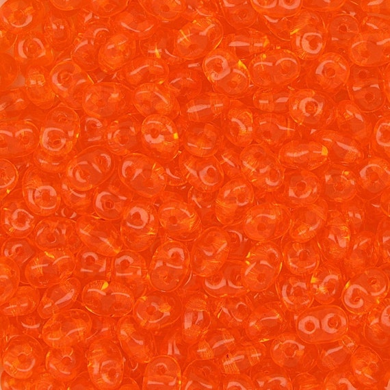 Hyacinth White Luster - SuperDuo, 2.5x5mm 22g Hyacinth White Luster - SuperDuo, 2.5x5mm 22g
