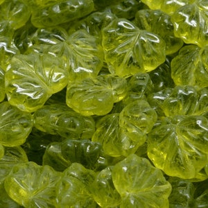 12 Pcs 13x11mm Maple Leaf Pressed Czech Glass Beads -Pea Green(CH7201103)