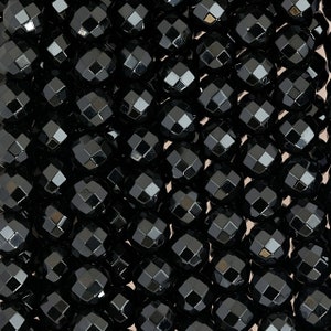 15 IN Strand of 8 MM Black Onyx Round Faceted Gemstone Beads (BX100112)