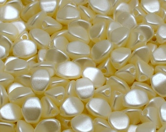 26 Pcs 5mm Pinch Pressed Czech Glass Beads -Cream Pearl(CH9004106)