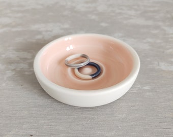 porcelain ring dish / ceramic jewellery dish / jewellery holder / ceramic ring dish / ring holder / porcelain ring keeper / gift for her