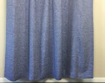 お客ページ シャンブレーデニムブルーリネンシャワーカーテン – 防カビ加工、72x72