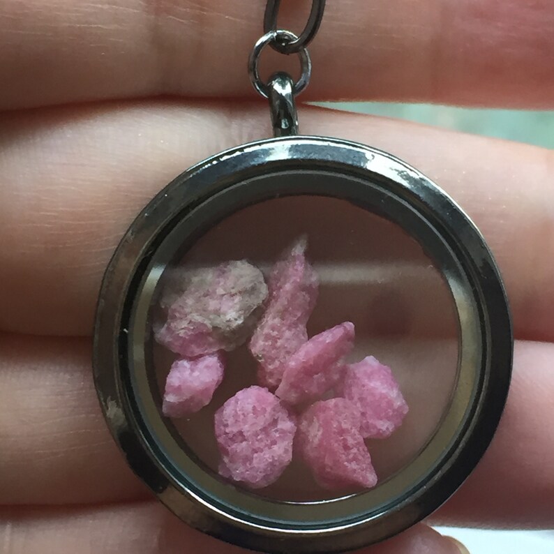 Tugtupite locket pendant